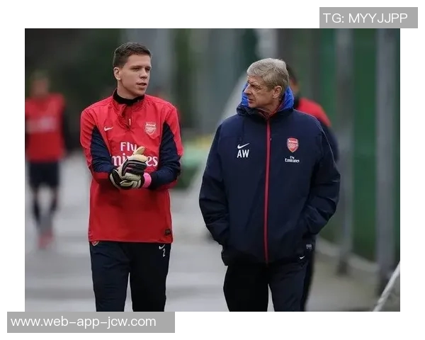 什琴斯尼:我对温格没有任何负面情绪,我对他心存感激