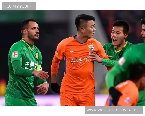 威尼修斯就国家德比被换下事件道歉,引发球迷热议